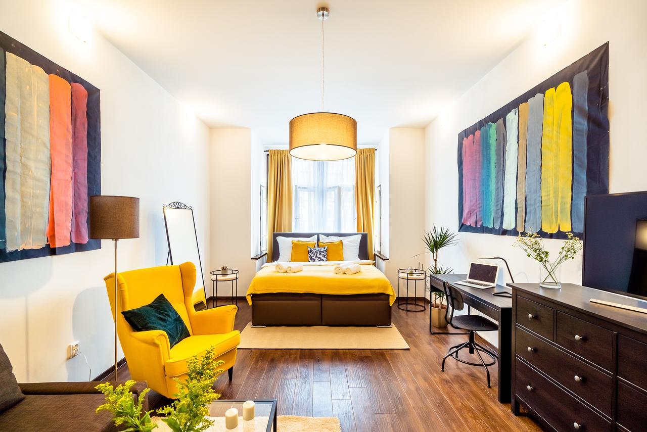 Unique Central Square Business Apt. Hradec Kralove Bagian luar foto